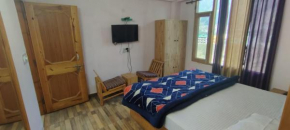 Om Hotel